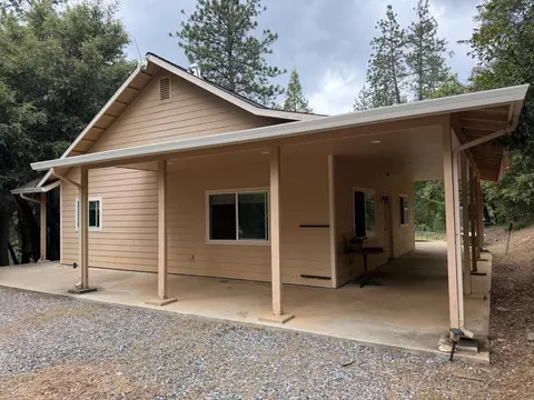 18834 Potternoff Rd, Mokelumne Hill, CA 95245
