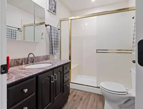 Bath - 4000 Bright Ct, Placerville, CA 95667 photo 1 of 2