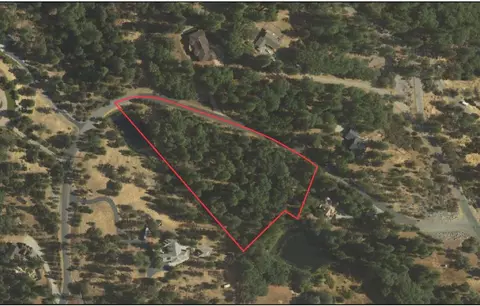 11826 Logans Run Ct, Grass Valley, CA 95945