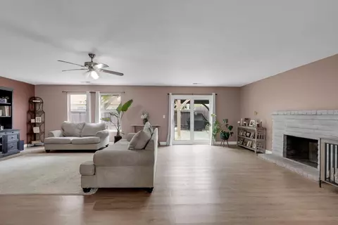 Living - 625 Periwinkle Dr, Patterson, CA 95363 photo 2 of 2