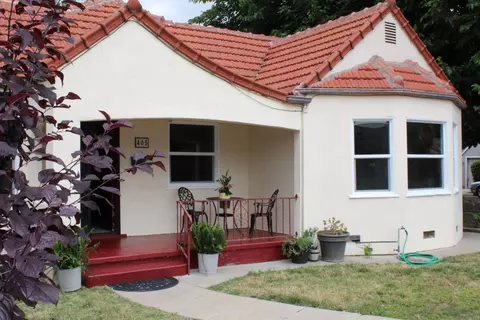 405 W Beverly Pl, Tracy, CA 95376