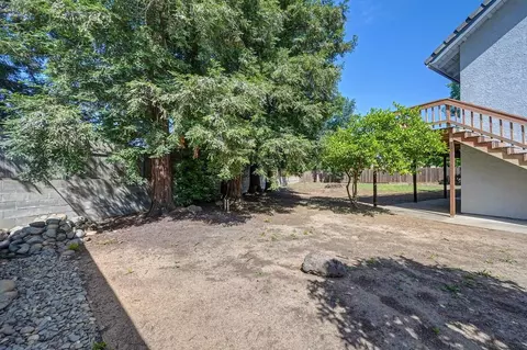 Exterior - 4124 Mindt Ct, Carmichael, CA 95608 photo 9 of 13