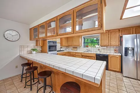 Kitchen - 4124 Mindt Ct, Carmichael, CA 95608 photo 4 of 7