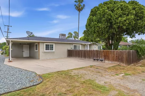 Exterior - 1885 15th St, Olivehurst, CA 95961 photo 1 of 8