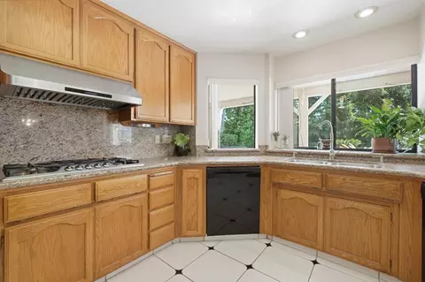 2416 Stonebrook Dr, Modesto, CA 95355 photo 20