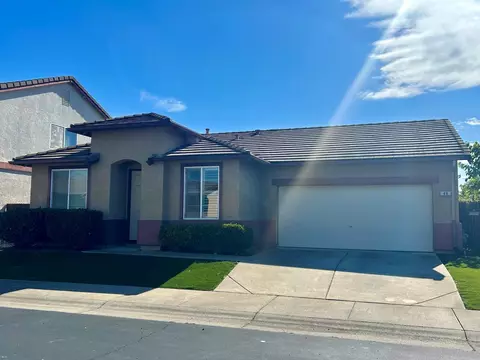 49 Sun Reign Pl, Sacramento, CA 95823