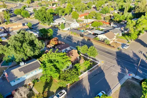 View/Area - 601 N 4th St, Patterson, CA 95363 photo 3 of 8