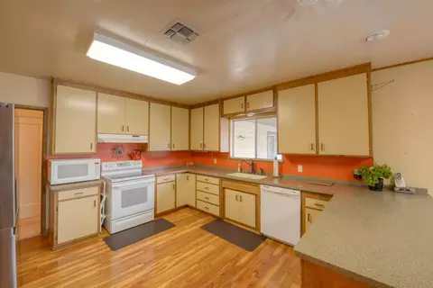 Kitchen - 601 N 4th St, Patterson, CA 95363 photo 1 of 3