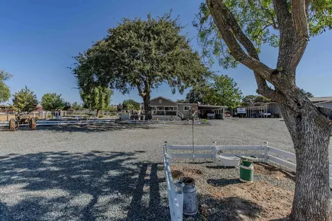 Exterior - 3585 Burson Rd, Burson, CA 95225 photo 32 of 34
