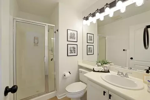 Bath - 1883 Oswego Ct, Tracy, CA 95304 photo 1 of 6