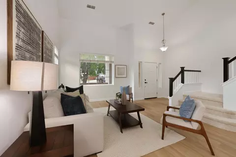 Living - 1883 Oswego Ct, Tracy, CA 95304 photo 3 of 6