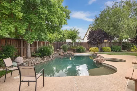 Exterior - 1883 Oswego Ct, Tracy, CA 95304 photo 13 of 17