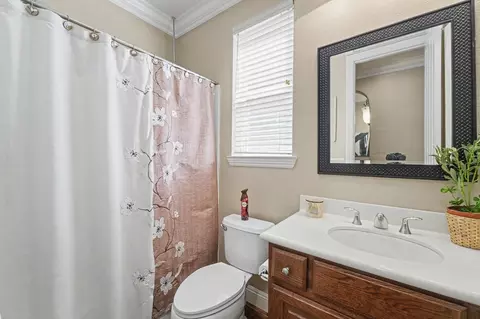 Bath - 1223 E Springer Dr, Turlock, CA 95382 photo 4 of 4