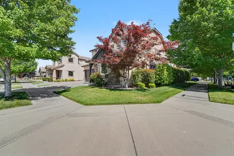 Exterior - 1223 E Springer Dr, Turlock, CA 95382 photo 3 of 8