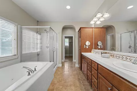 Entry Way - 1223 E Springer Dr, Turlock, CA 95382 photo 9 of 10