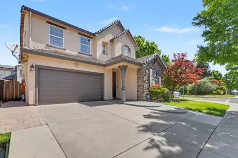 Exterior - 1223 E Springer Dr, Turlock, CA 95382 photo 2 of 8