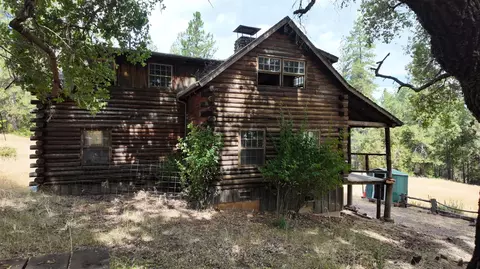 8600 Lodestone Rd, Somerset, CA 95684