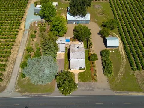 10155 E Kettleman Ln, Lodi, CA 95240 photo 5