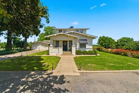 10155 E Kettleman Ln, Lodi, CA 95240
