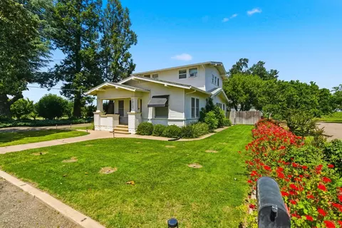 10155 E Kettleman Ln, Lodi, CA 95240 photo 4