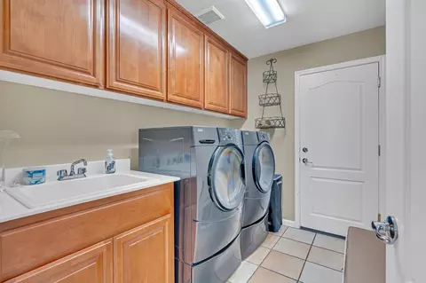 2009 Tioga Pass Way, Antioch, CA 94531