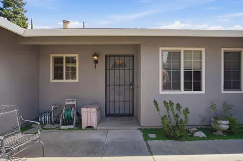 Exterior - 1070 Georgetown Ave, Turlock, CA 95382 photo 3 of 6