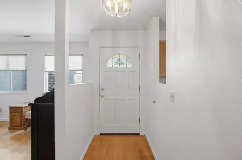 Entry Way - 1070 Georgetown Ave, Turlock, CA 95382 photo 1 of 1