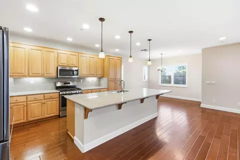 Kitchen - 1472 Bicker Cir, Folsom, CA 95630 photo 2 of 4