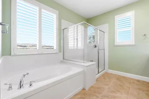 Bath - 1472 Bicker Cir, Folsom, CA 95630 photo 2 of 6