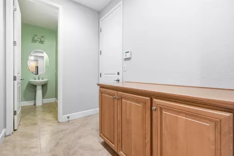 Entry Way - 1472 Bicker Cir, Folsom, CA 95630 photo 3 of 4