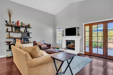 1008 Suffolk Ct, Winters, CA 95694 photo 6