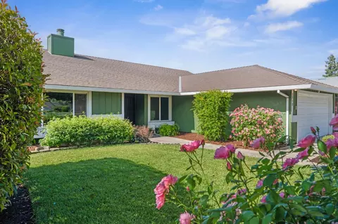 2712 Floyd Ave, Modesto, CA 95355