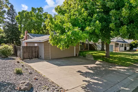Exterior - 3219 Smathers Way, Carmichael, CA 95608 photo 11 of 13