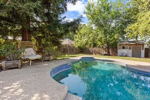 Exterior - 3219 Smathers Way, Carmichael, CA 95608 photo 5 of 13