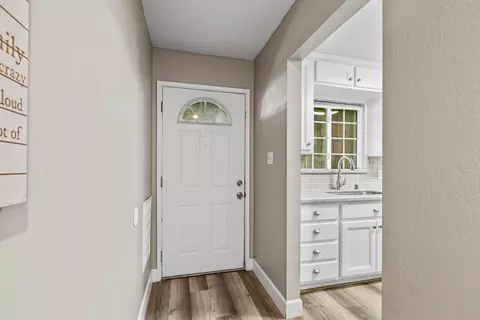 Entry Way - 3219 Smathers Way, Carmichael, CA 95608 photo 1 of 3