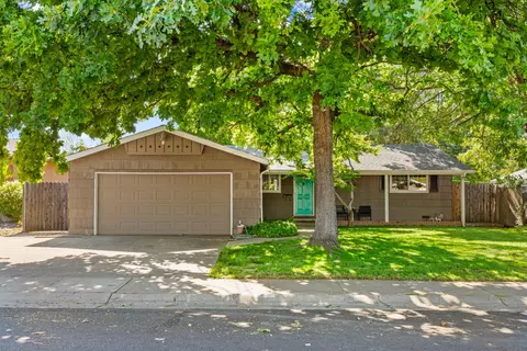 3219 Smathers Way, Carmichael, CA 95608