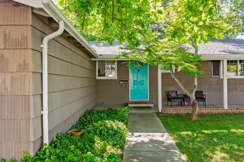 Exterior - 3219 Smathers Way, Carmichael, CA 95608 photo 3 of 13