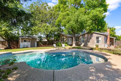Exterior - 3219 Smathers Way, Carmichael, CA 95608 photo 4 of 13