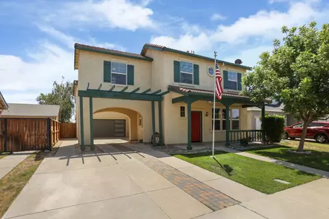 1262 Syracuse Ln, Manteca, CA 95336