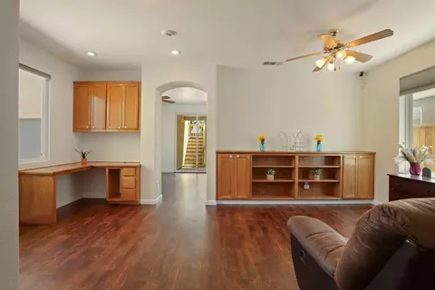 Living - 1262 Syracuse Ln, Manteca, CA 95336 photo 1 of 1