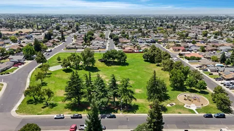 View/Area - 1262 Syracuse Ln, Manteca, CA 95336 photo 1 of 2
