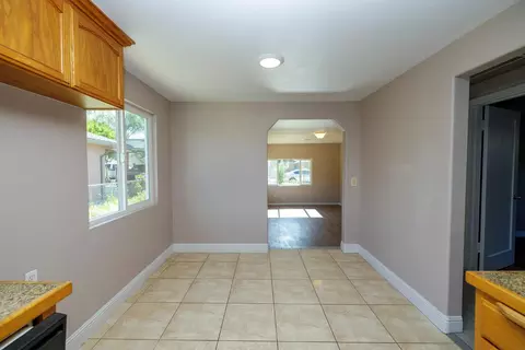 Entry Way - 825 Wheatley Ave, Modesto, CA 95351 photo 1 of 1