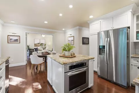 Kitchen - 61 Riverknoll Pl, Carmichael, CA 95608 photo 1 of 2