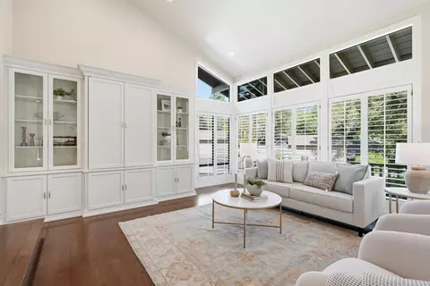 Living - 61 Riverknoll Pl, Carmichael, CA 95608 photo 1 of 2