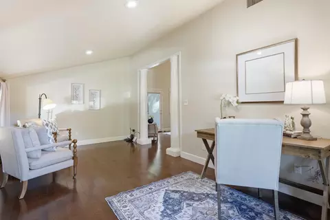 Entry Way - 61 Riverknoll Pl, Carmichael, CA 95608 photo 4 of 4