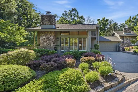 Exterior - 61 Riverknoll Pl, Carmichael, CA 95608 photo 4 of 13