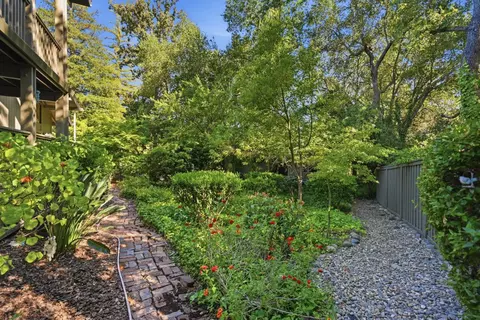 Exterior - 61 Riverknoll Pl, Carmichael, CA 95608 photo 10 of 13