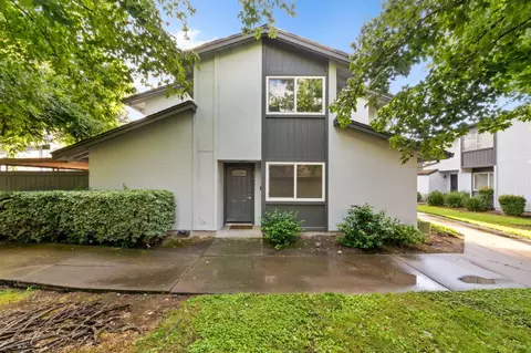 5034 Greenberry Dr, Sacramento, CA 95841