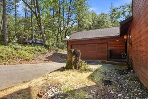 Exterior - 661 E Cape Horn Rd, Colfax, CA 95713 photo 2 of 10