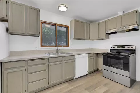 Kitchen - 8042 Marshall St, Sutter, CA 95982 photo 2 of 3